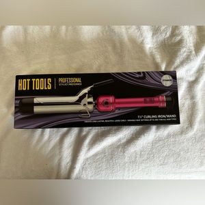 Brand new HOT TOOLS CURLING IRONS